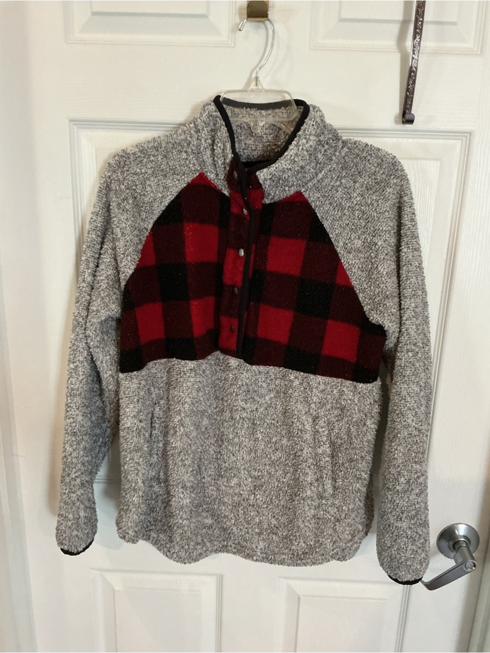 Cozy Gray Pullover Sweater with Red Buffalo Plaid Chest